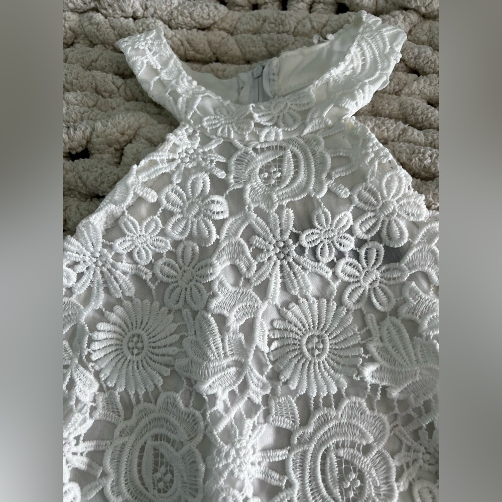 White lacy lined dress halterneck, size 1 - Picture 7 of 11